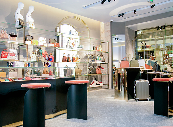 北京东方新天地广场形象店